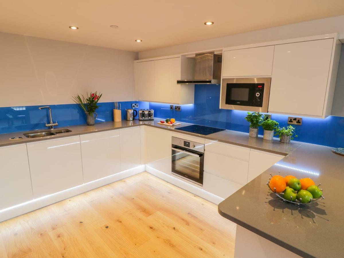 Blue Peter Engine Shed Apartment Whitby Exterior photo